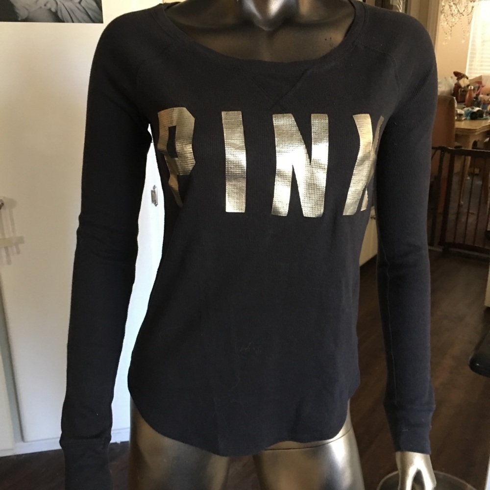 Pink brand top